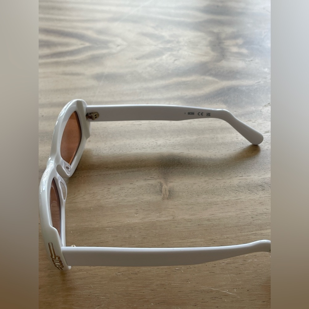 GCDS WHITE ROUND SUNGLASSES - Picture 4 of 5